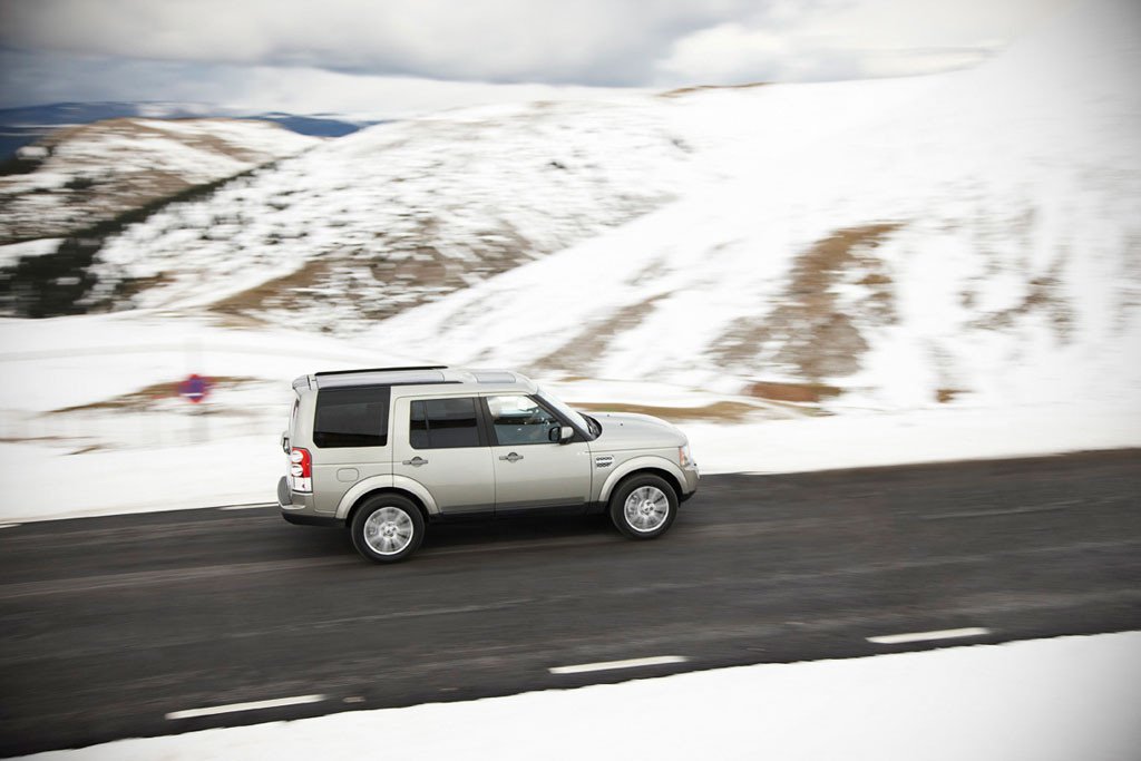 Land Rover Discovery 4 “Snow Edition” 