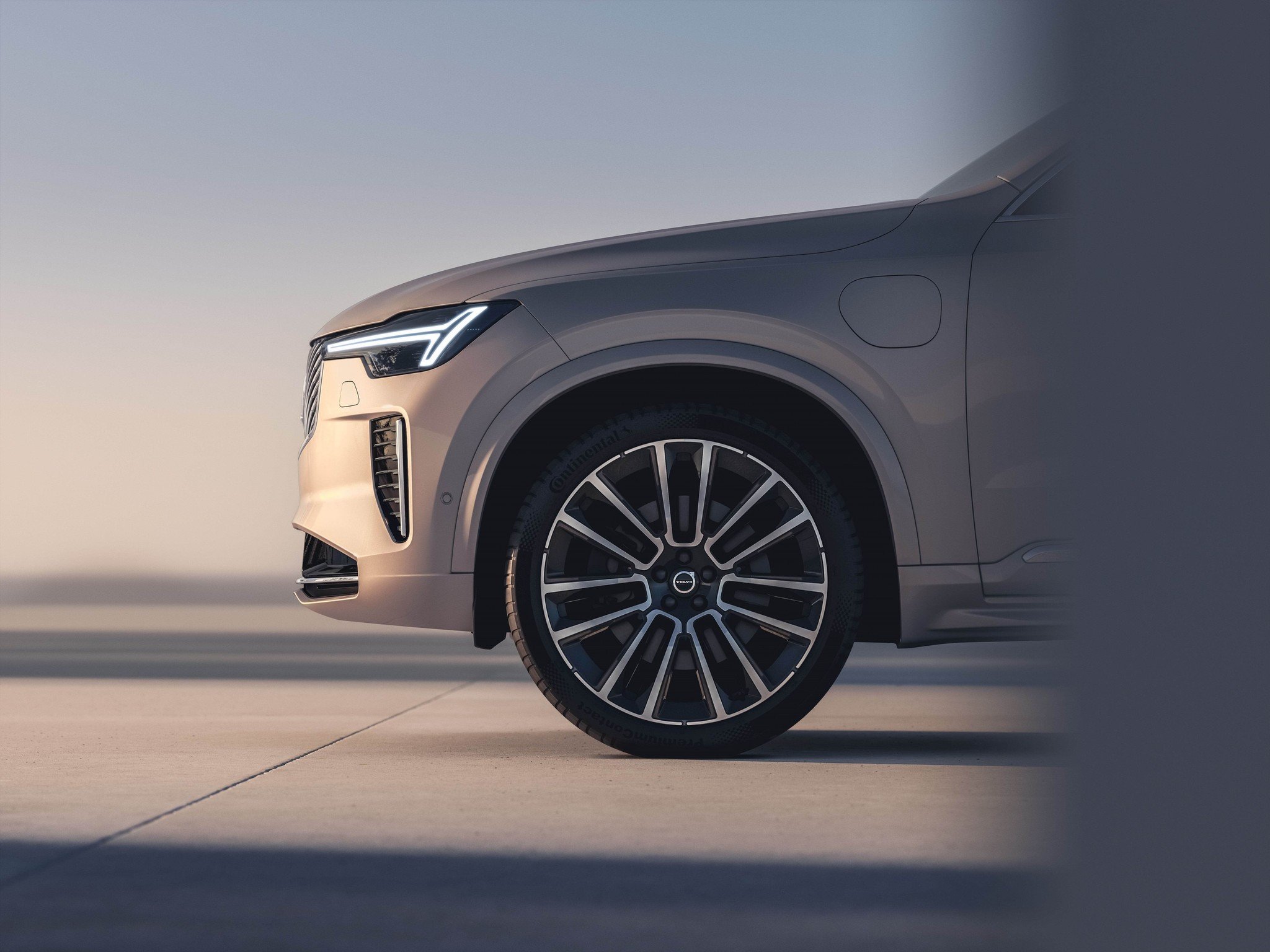 Nuevo Volvo XC90: precios, motores, equipamiento, maletero y autonomía del SUV sueco