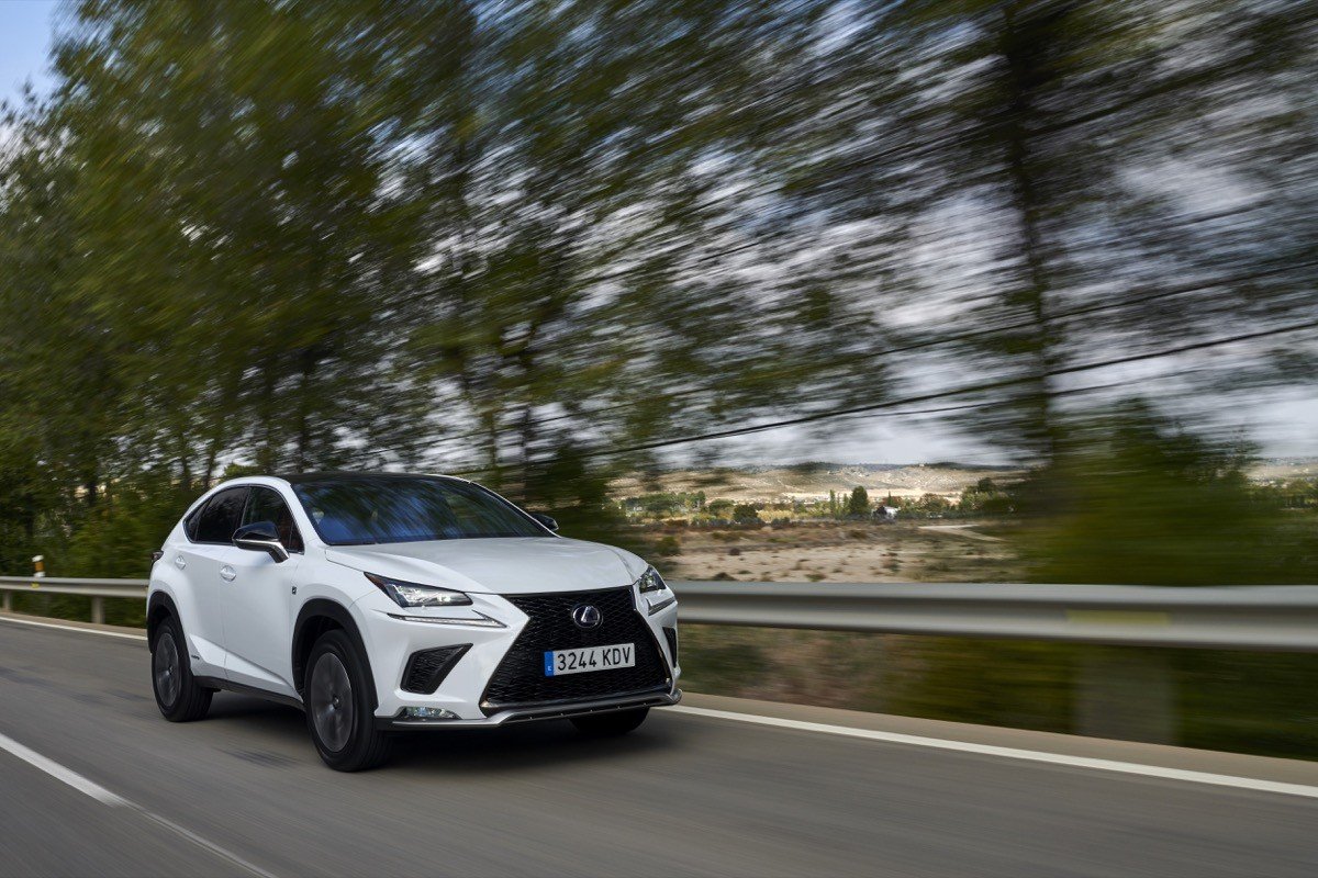 Prueba: Lexus NX 300h 2018, un SUV híbrido premium desde 39.900 euros