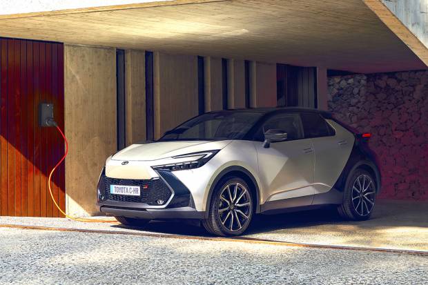 Toyota C-HR híbrido enchufable: avances en electrificación para el segmento SUV compacto