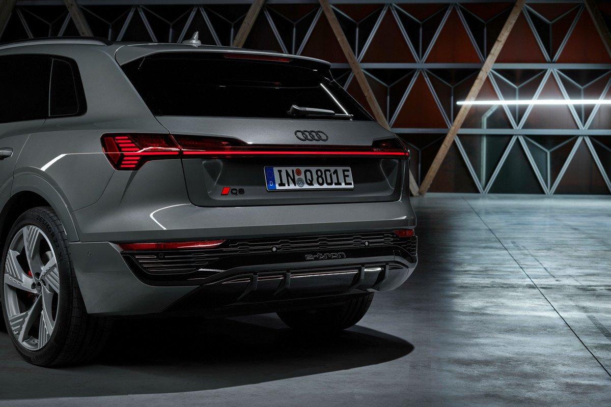 El Audi e-tron se convierte en el Q8 e-tron: así será el nuevo SUV eléctrico