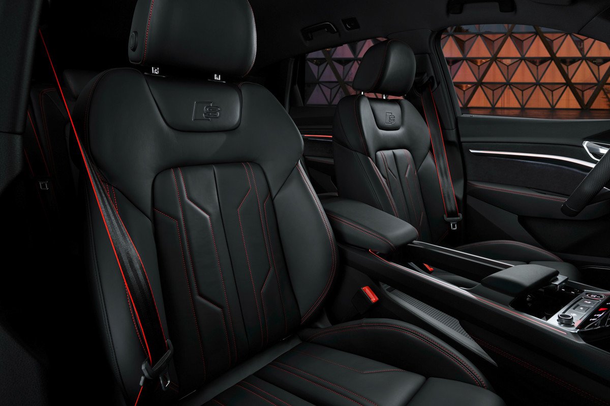El Audi e-tron se convierte en el Q8 e-tron: así será el nuevo SUV eléctrico