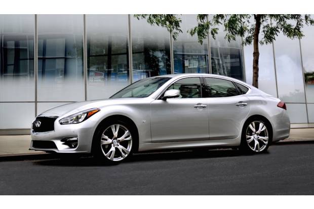 El Infiniti Q70 se estrena en el Salón de París 2014
