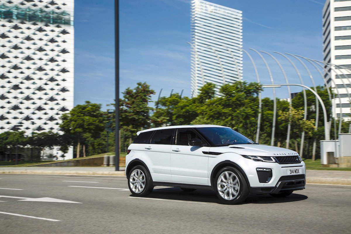 Range Rover Evoque 2019, adiós al 3 puertas 