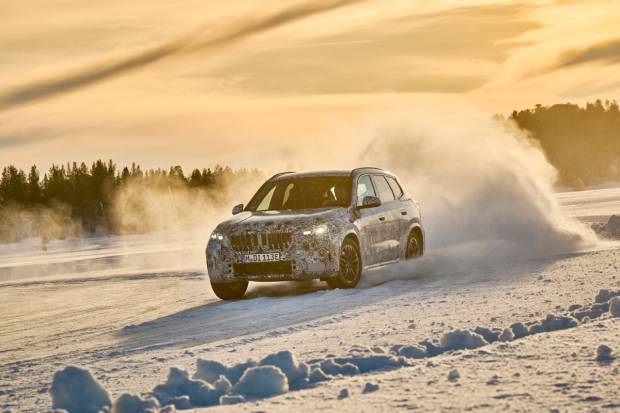 Primeras imágenes con camuflaje del próximo BMW iX1