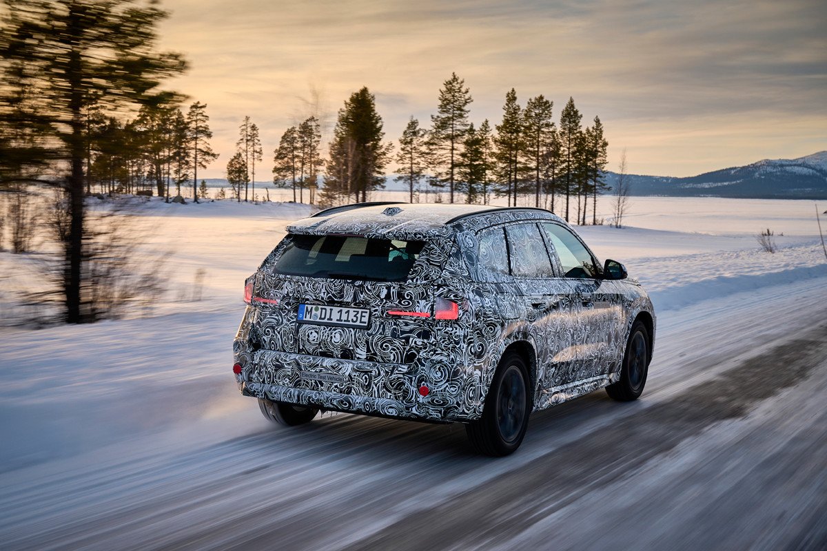 Primeras imágenes con camuflaje del próximo BMW iX1
