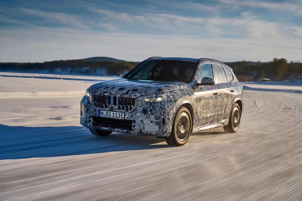 Primeras imágenes con camuflaje del próximo BMW iX1