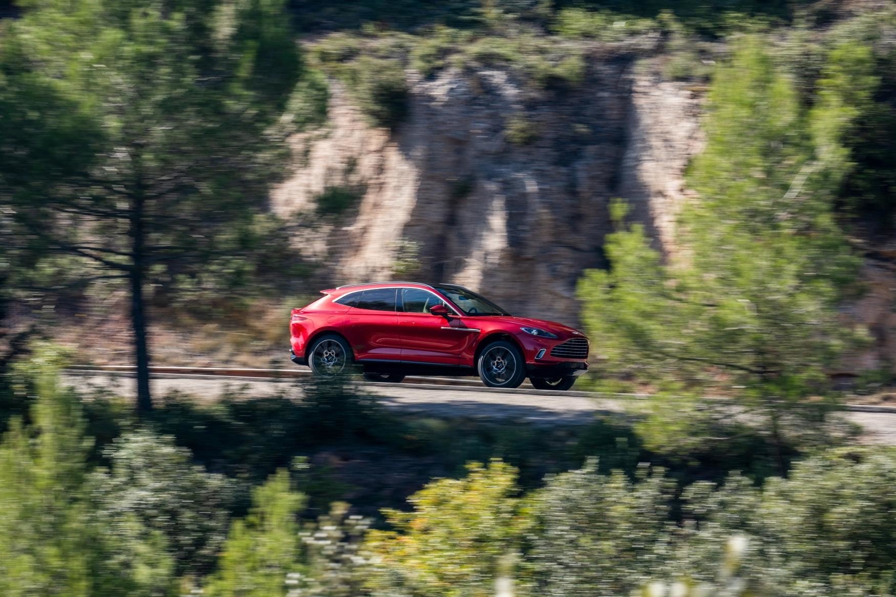 Aston Martin DBX: nace el primer SUV de la historia de la marca