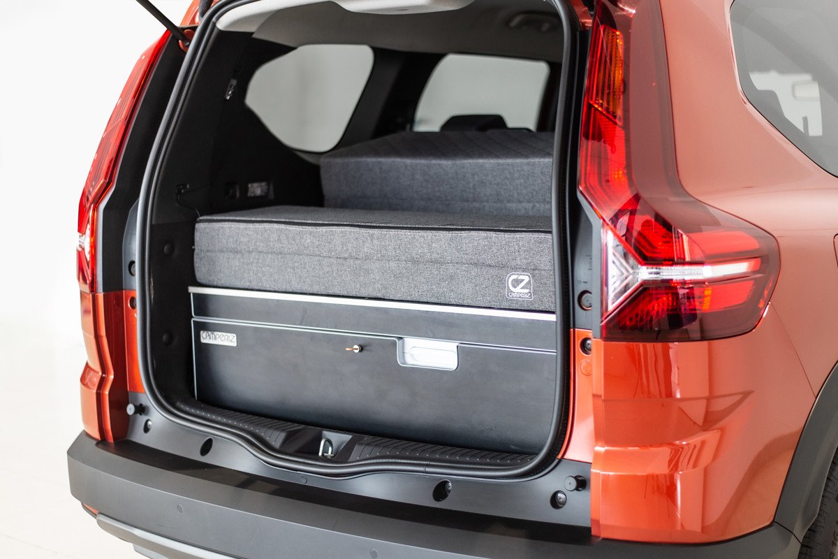 El Dacia Jogger Hybrid será el primer híbrido de la marca: cómo es y fecha de llegada