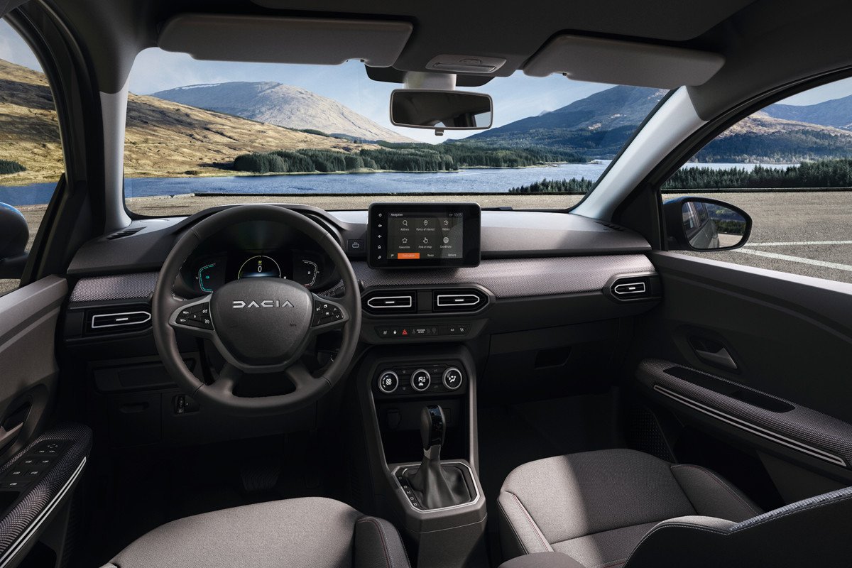 El Dacia Jogger Hybrid será el primer híbrido de la marca: cómo es y fecha de llegada