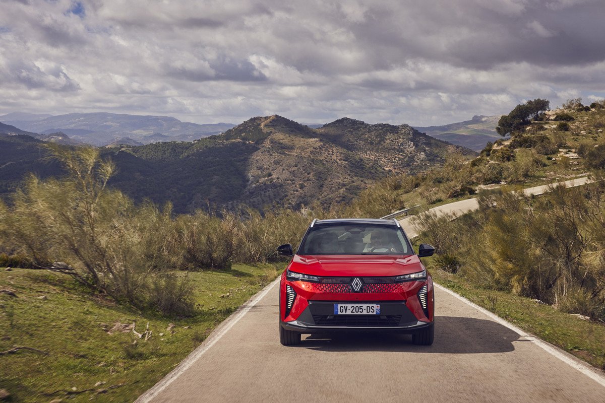 Prueba Renault Scenic e-tech 2024: ahora es SUV, os contamos cómo va y precios 