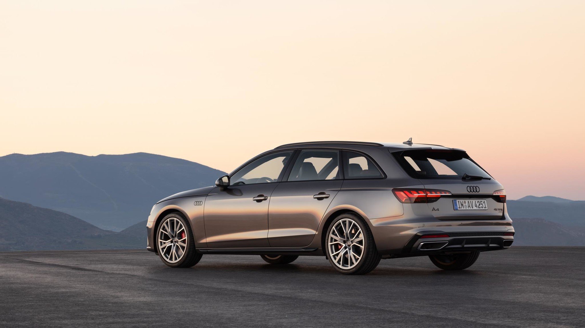 Nuevo Audi A4, revisado de diseño y más conectado