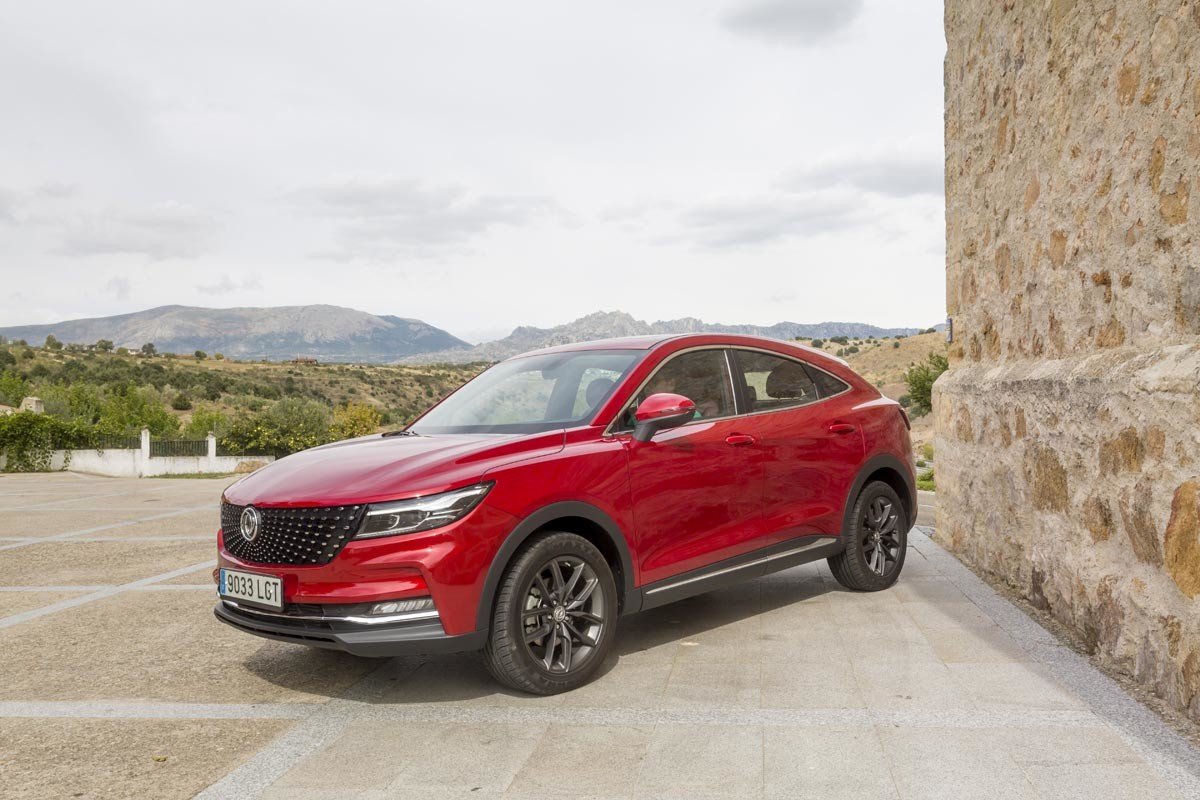 Prueba del DFSK F5: opinión y precio del nuevo SUV coupé generalista