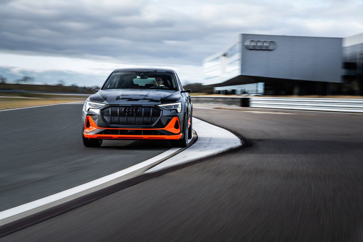 Audi ya prepara las versiones S del e-tron