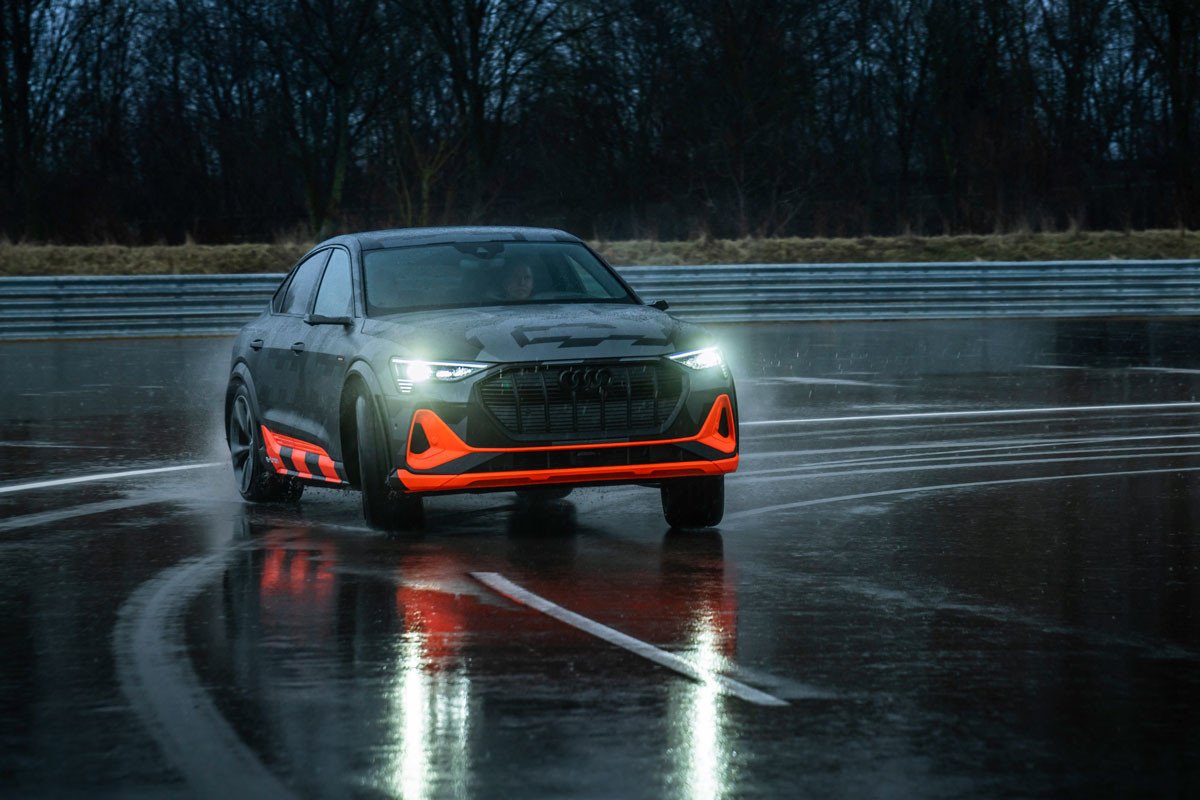 Audi ya prepara las versiones S del e-tron