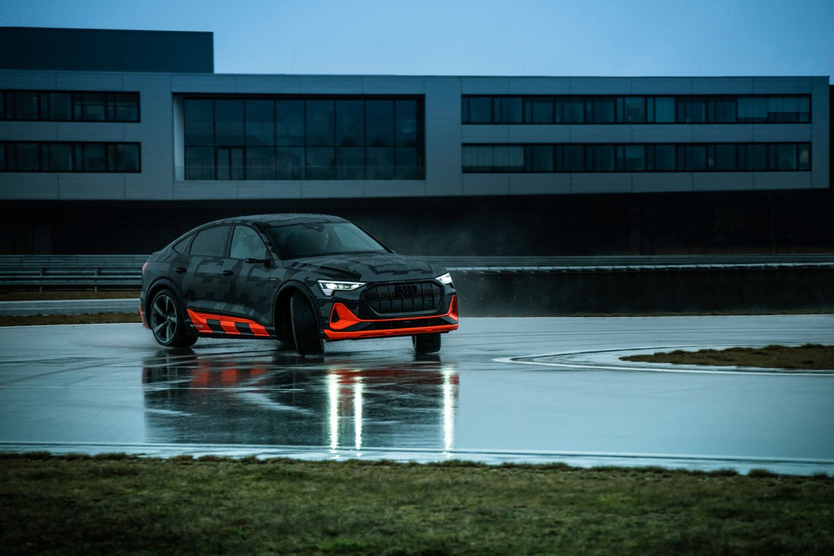 Audi ya prepara las versiones S del e-tron