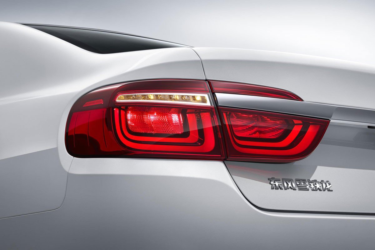 Citroën presenta un C-Elysée eléctrico en el Salón de Pekín