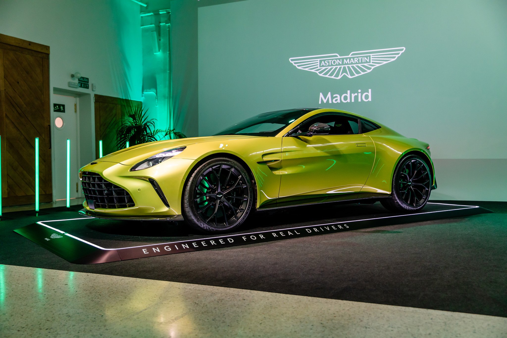 Presentación del nuevo Aston Martin Vantage: más potencia y más tecnología