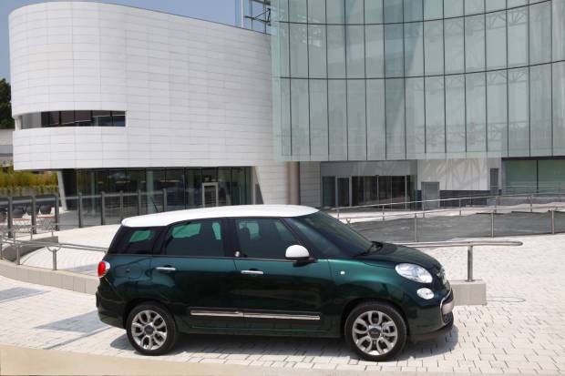 Fiat 500L Living, un monovolumen de siete plazas compacto y con buen precio