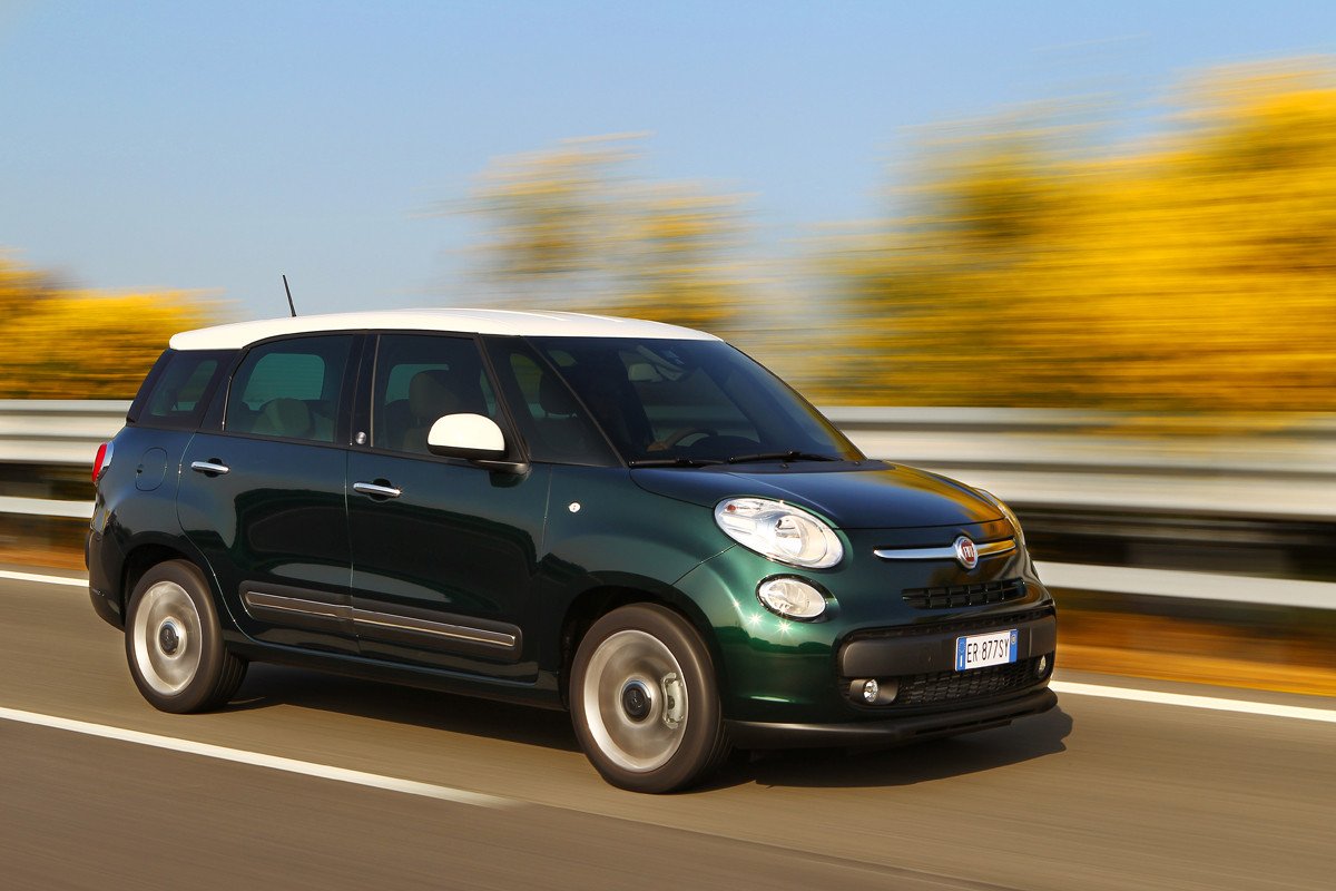 Fiat 500L Living, un monovolumen de siete plazas compacto y con buen precio