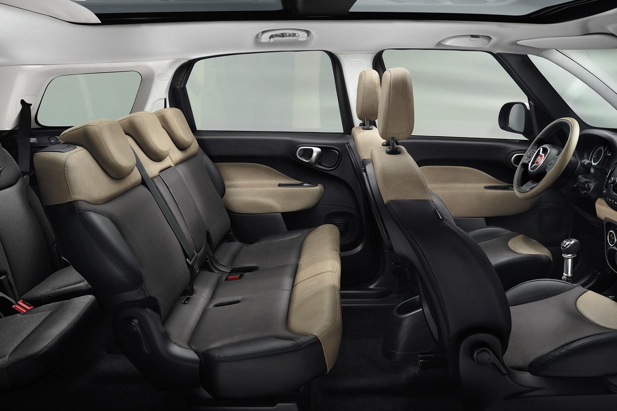 Fiat 500L Living, un monovolumen de siete plazas compacto y con buen precio