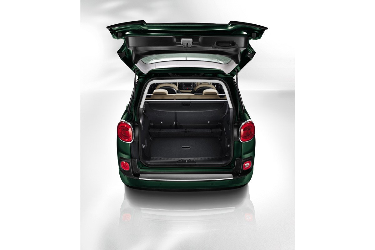 Fiat 500L Living, un monovolumen de siete plazas compacto y con buen precio