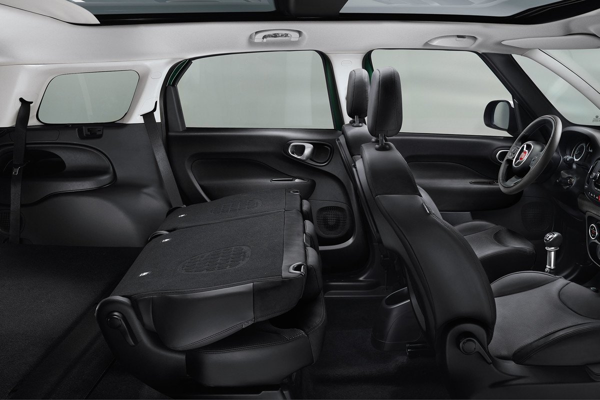 Fiat 500L Living, un monovolumen de siete plazas compacto y con buen precio