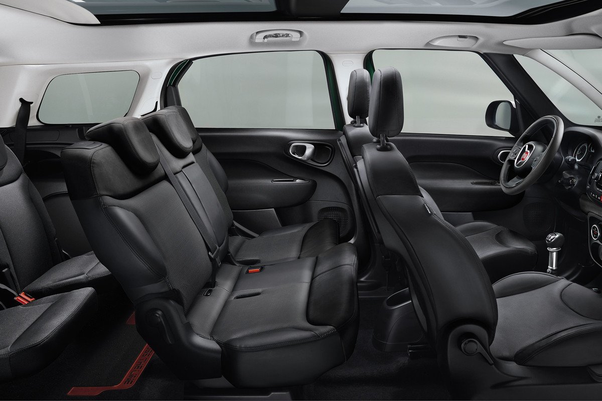 Fiat 500L Living, un monovolumen de siete plazas compacto y con buen precio