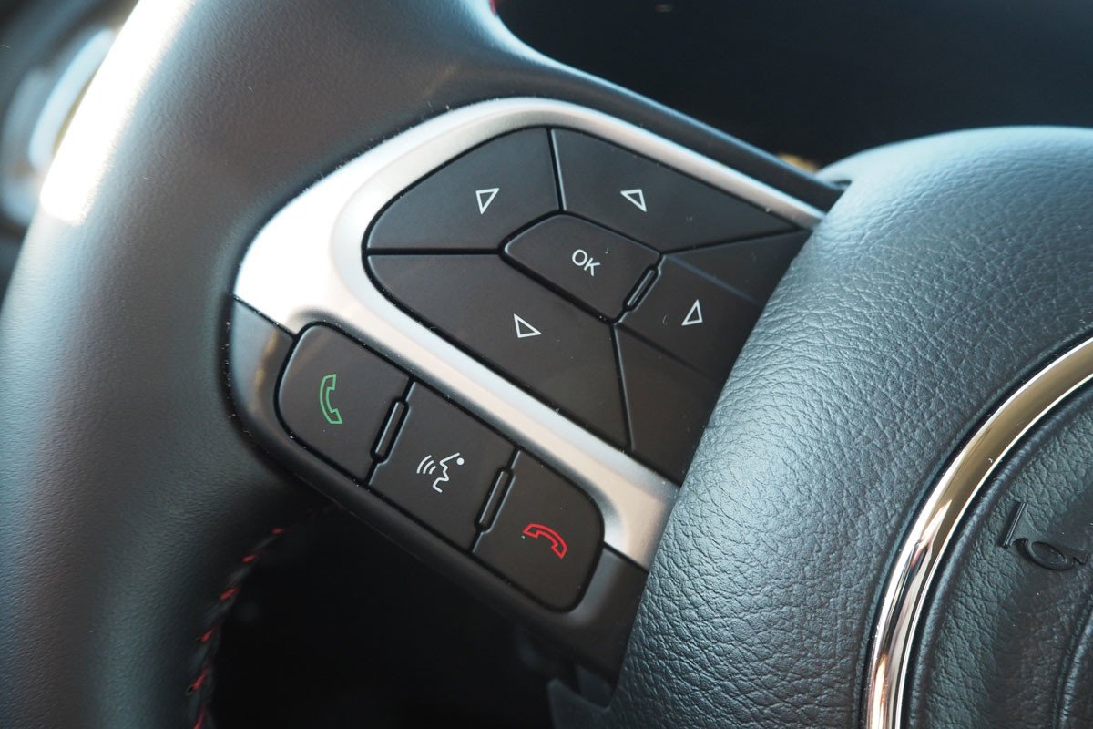 Prueba y opinión del Jeep Compass 4xe: el mejor fuera del asfalto e híbrido enchufable