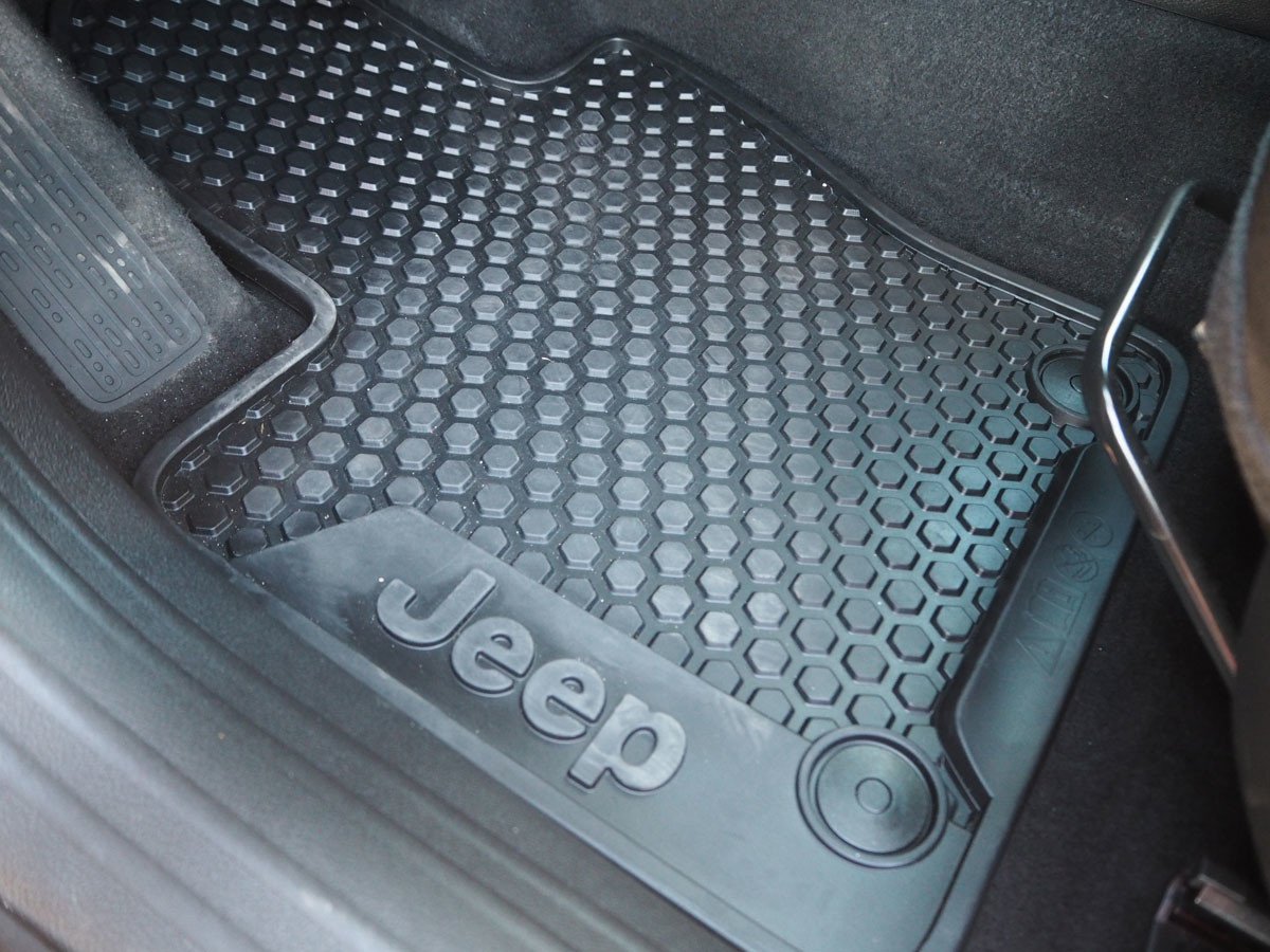 Prueba y opinión del Jeep Compass 4xe: el mejor fuera del asfalto e híbrido enchufable