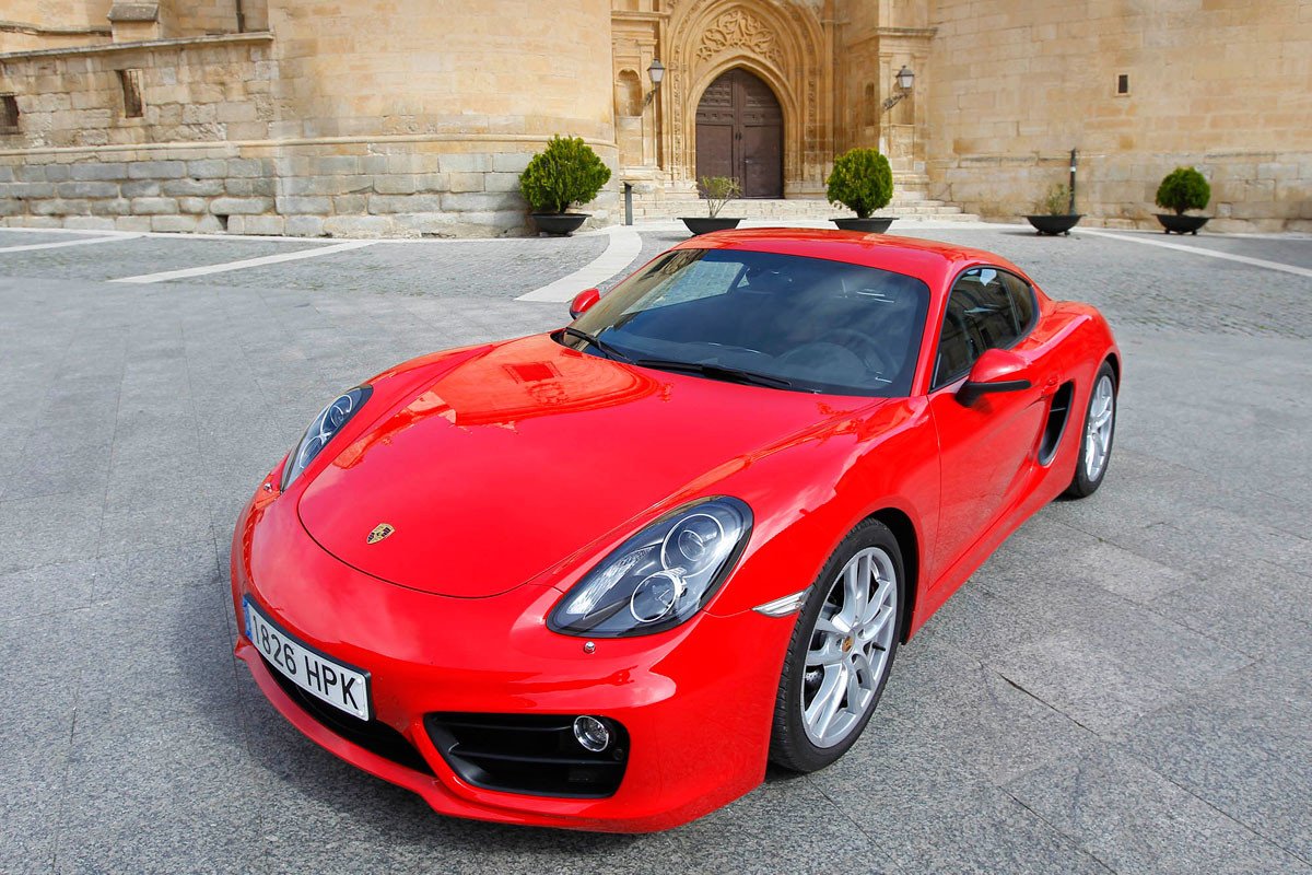 Probamos el nuevo Porsche Cayman: placer de conducción