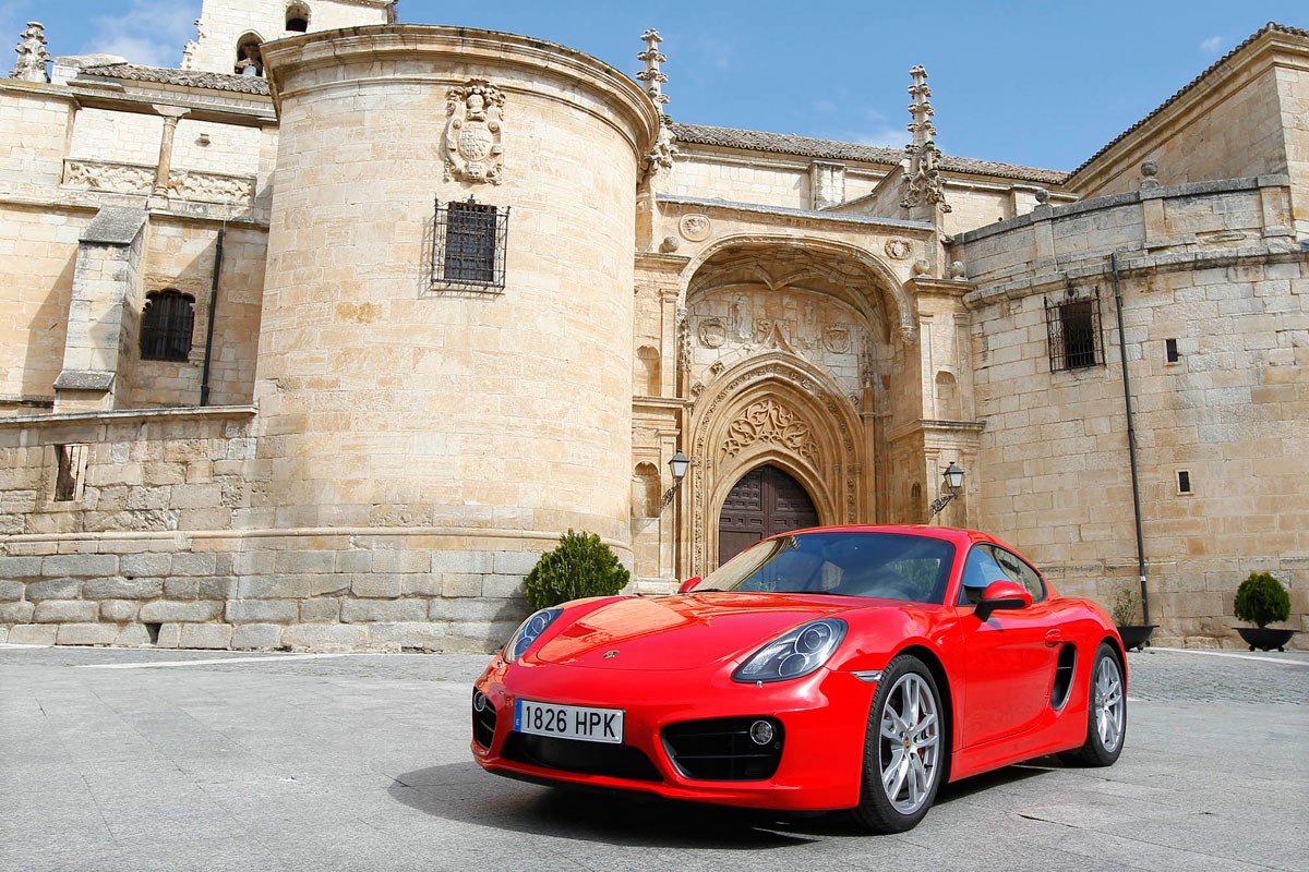 Probamos el nuevo Porsche Cayman: placer de conducción