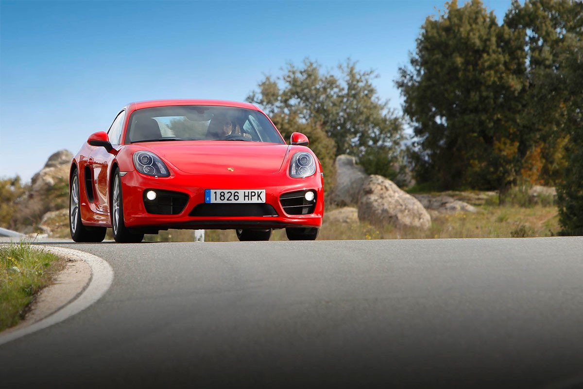 Probamos el nuevo Porsche Cayman: placer de conducción