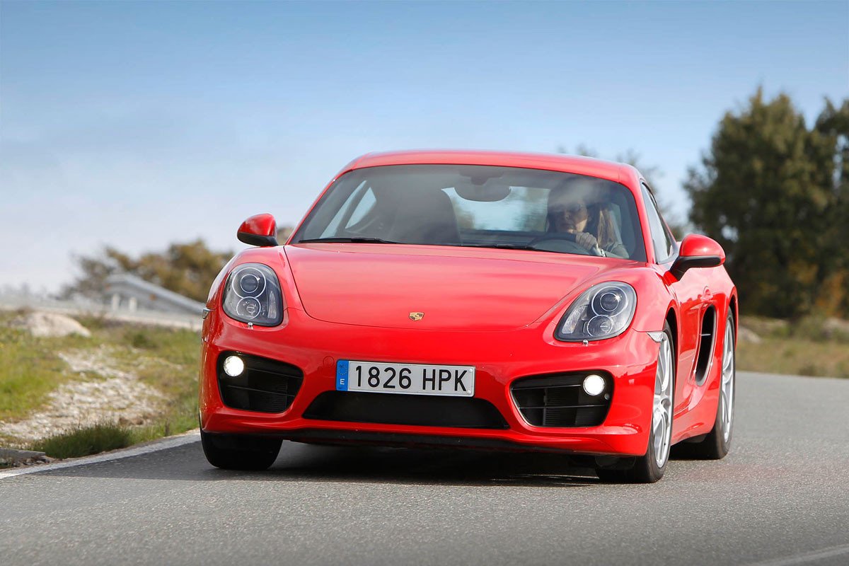 Probamos el nuevo Porsche Cayman: placer de conducción