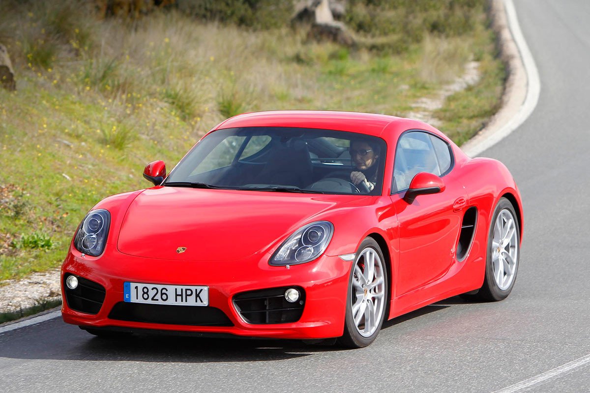 Probamos el nuevo Porsche Cayman: placer de conducción