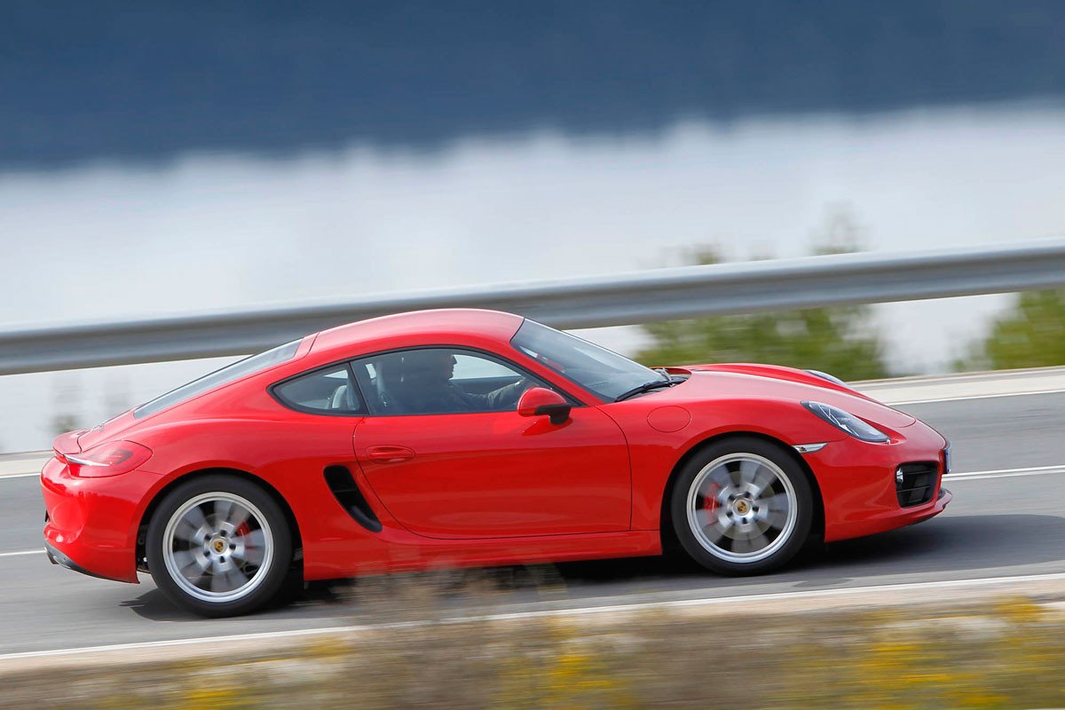 Probamos el nuevo Porsche Cayman: placer de conducción