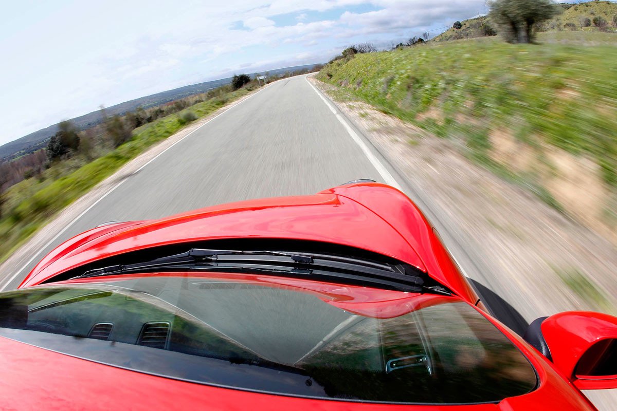 Probamos el nuevo Porsche Cayman: placer de conducción