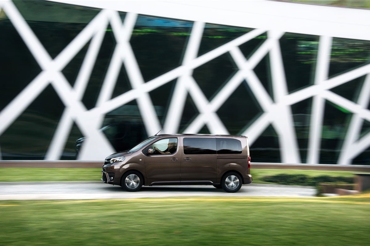 Prueba Toyota Proace Verso, la versión de pasajeros ya está aquí