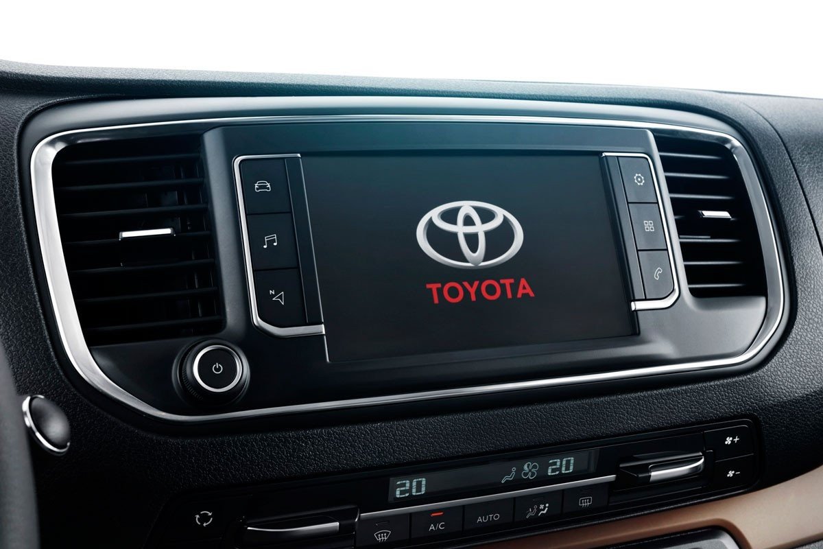 Prueba Toyota Proace Verso, la versión de pasajeros ya está aquí