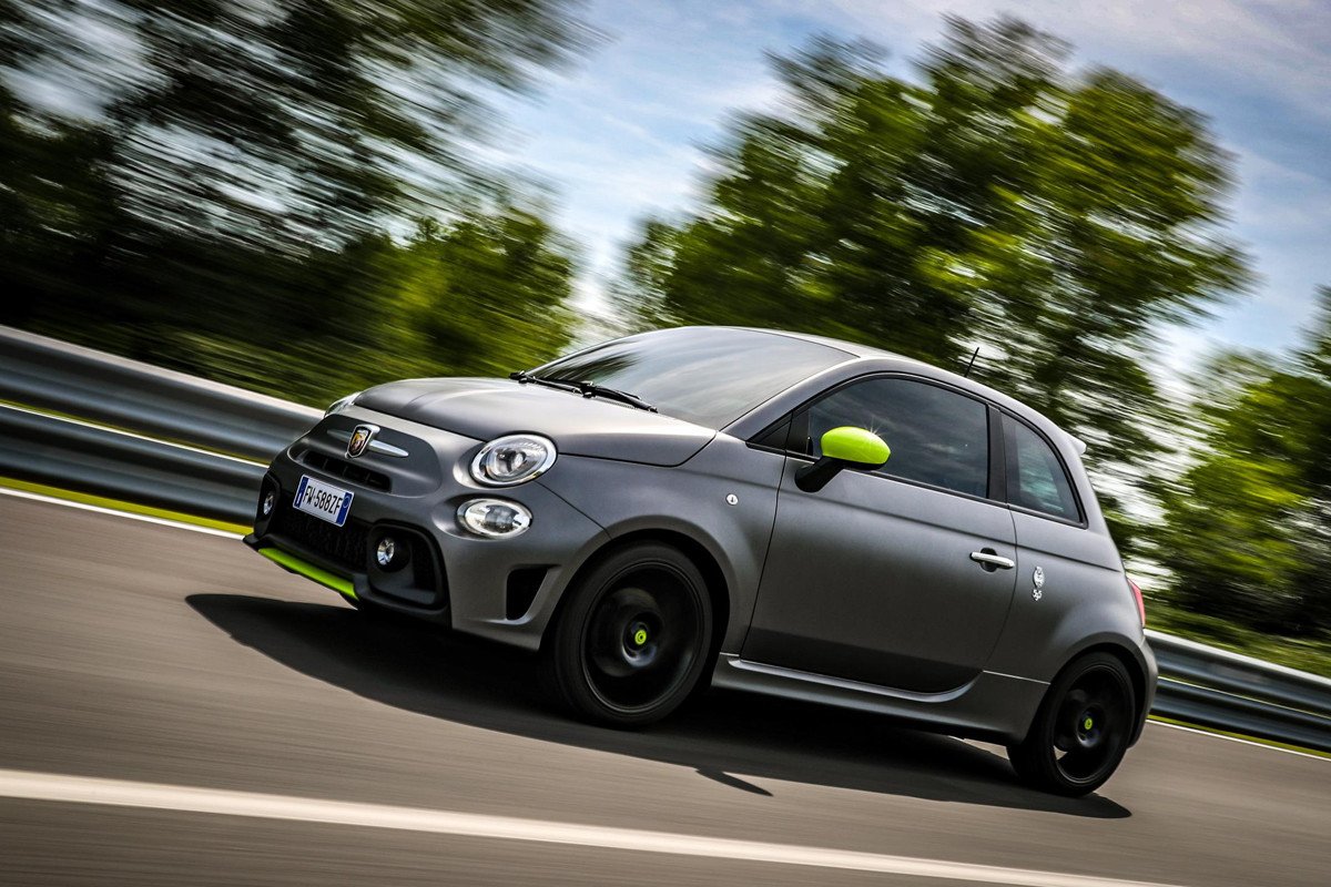 El Abarth 595 Pista se actualiza con más potencia
