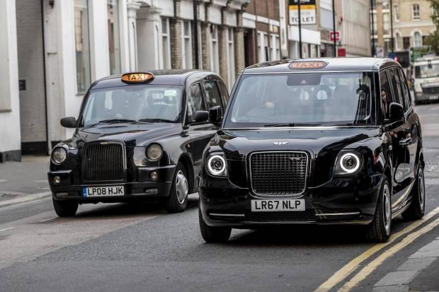 Los nuevos taxis de Londres deben ser eléctricos en 2018