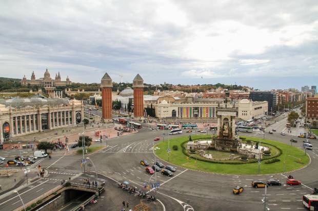 Barcelona regala tres años de transporte público por desguazar tu vehículo sin etiqueta