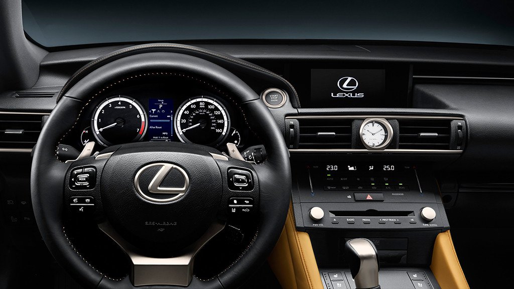 Llega el esperado Lexus RC 300H desde 45.900 euros