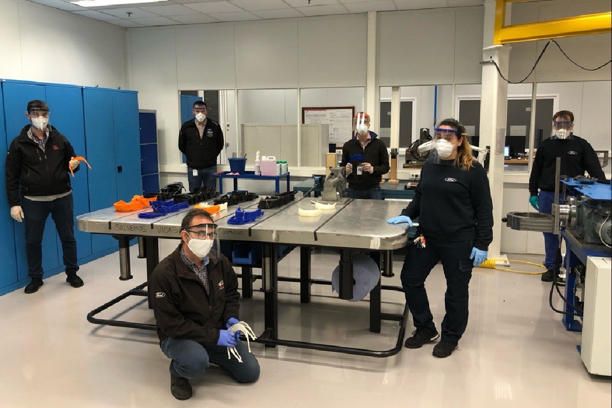 Ford hace 300 máscaras protectoras al día para luchar contra el coronavirus