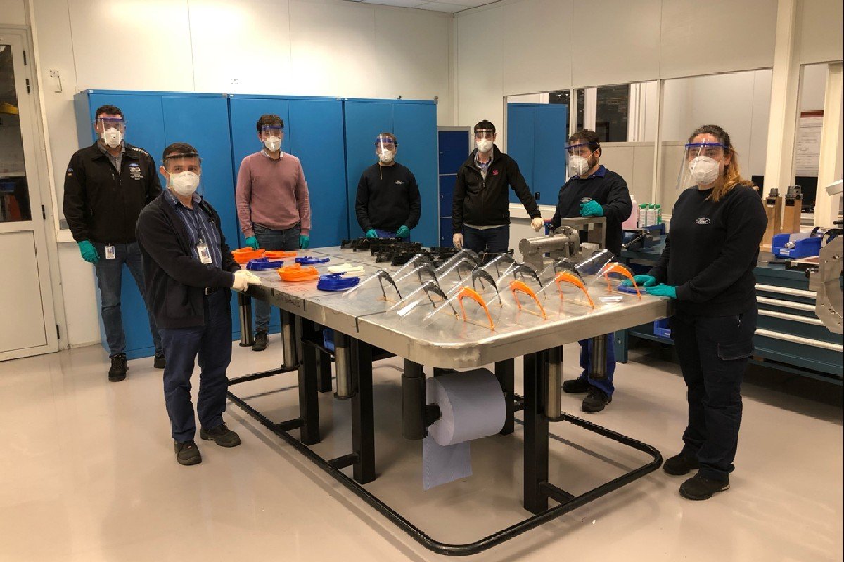 Ford hace 300 máscaras protectoras al día para luchar contra el coronavirus