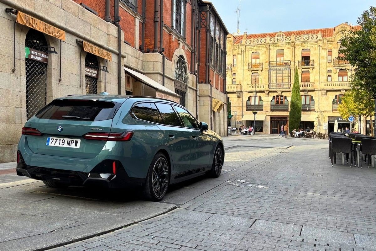 BMW i5 Touring