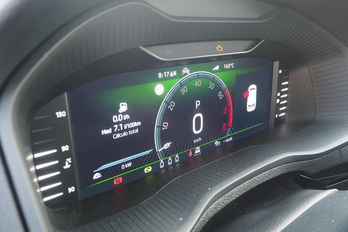 Prueba y opinión del Skoda Karoq: precio, interior y acabado Sportline