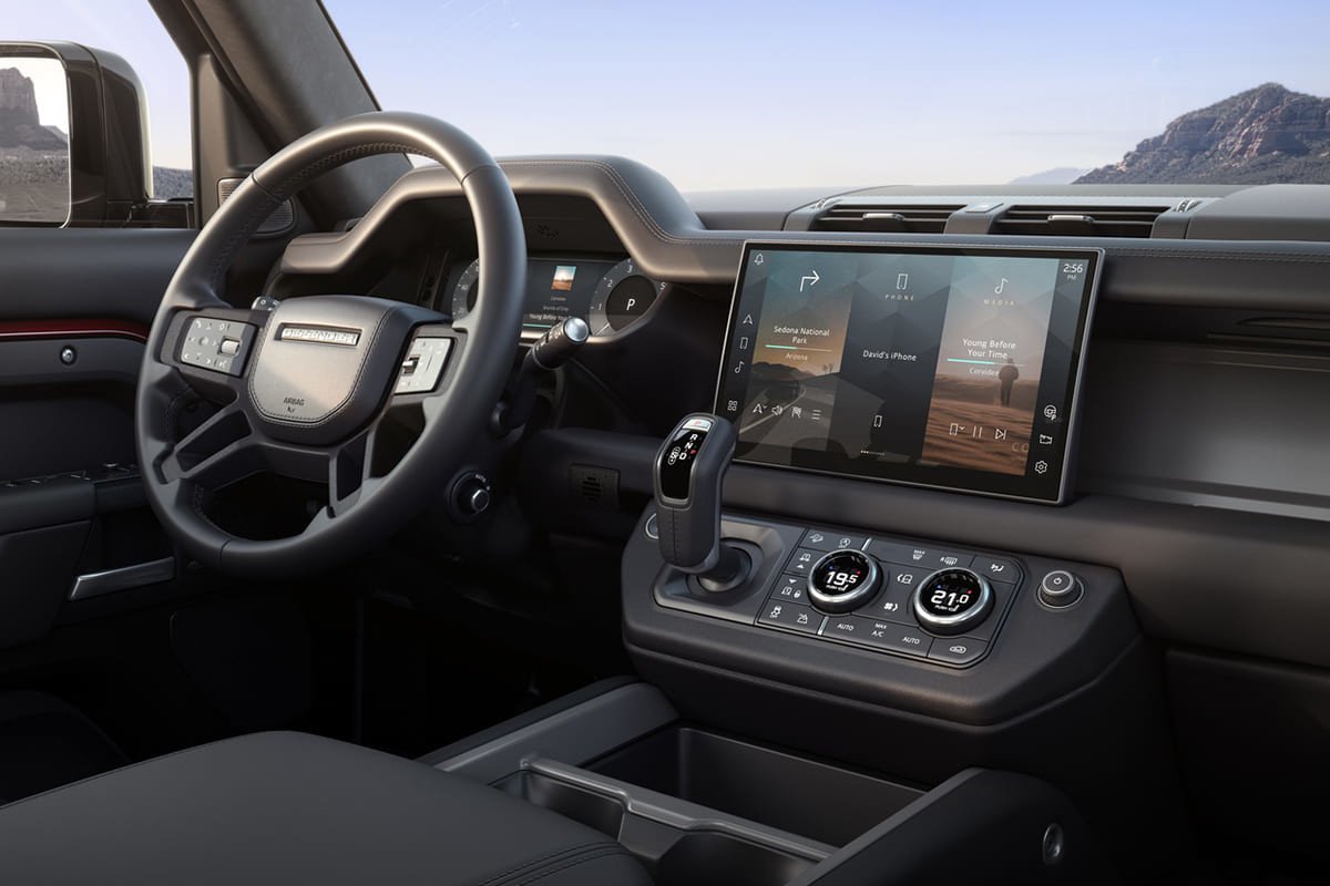 land rover defender 2024_2