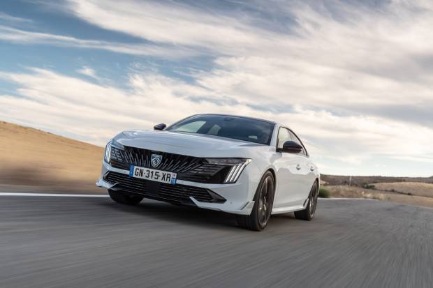 Prueba Peugeot 508 PSE: deportividad híbrida a la francesa