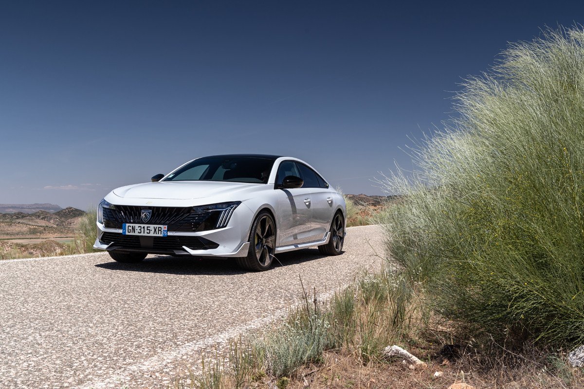 Prueba Peugeot 508 PSE: deportividad híbrida a la francesa